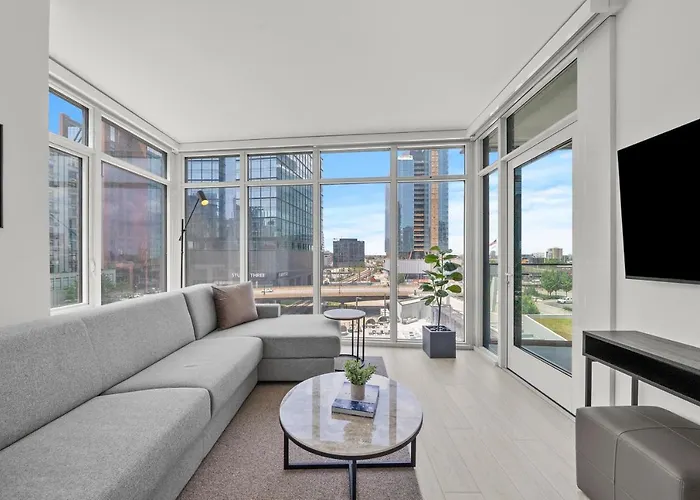Hotel Level - Fulton Market