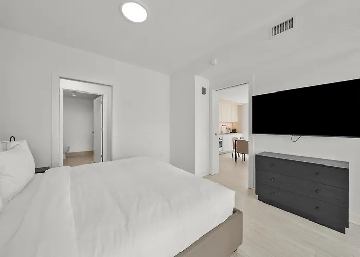 Level - Fulton Market 5*