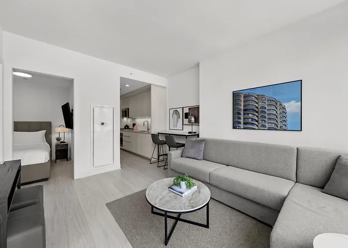 Level - Fulton Market 5*