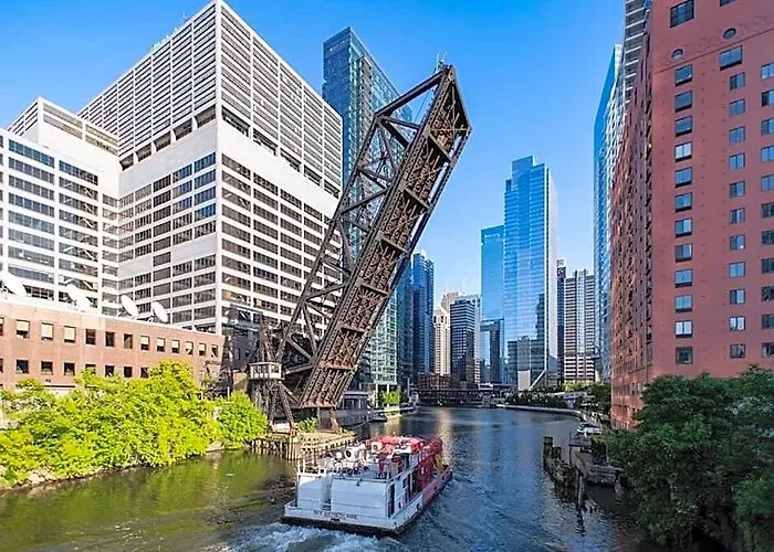 Level - Fulton Market Hotel Chicago