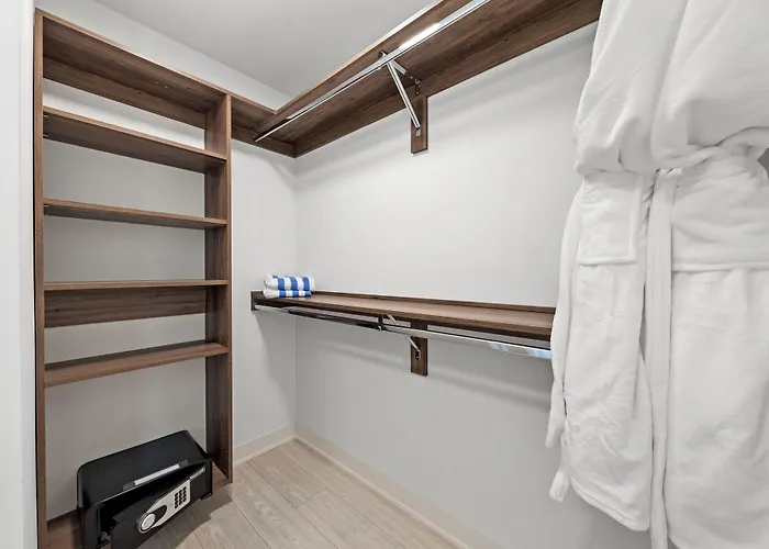 Level - Fulton Market Hotel 5*